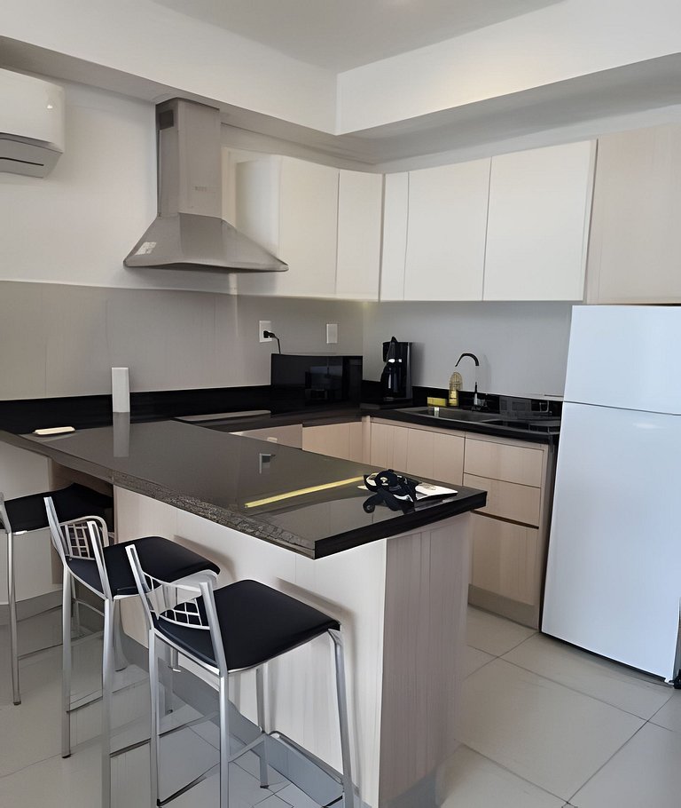 Monoambiente detrás del Shopping del Sol