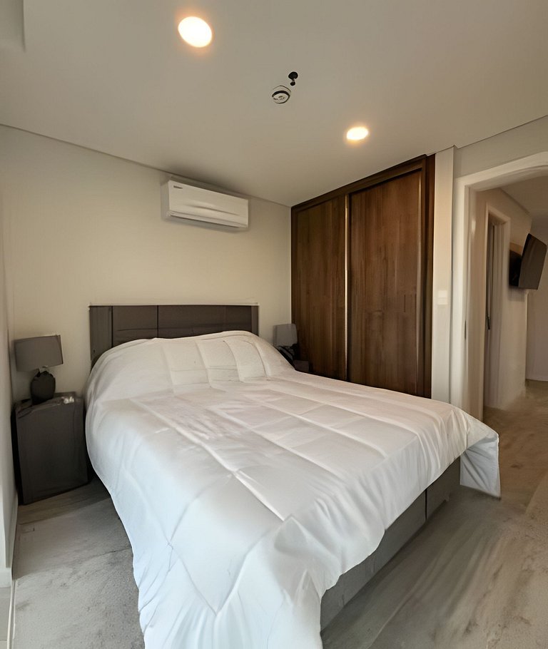 Depto en el eje corporativo