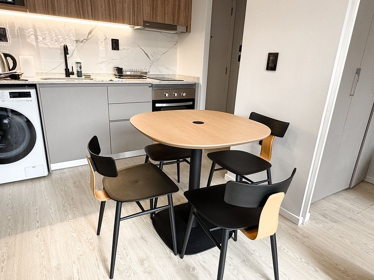 Depto con piscina, cerca del Shopping del Sol