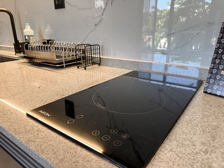 Piscina, gym y cowork cerca de la Zona Corporativa