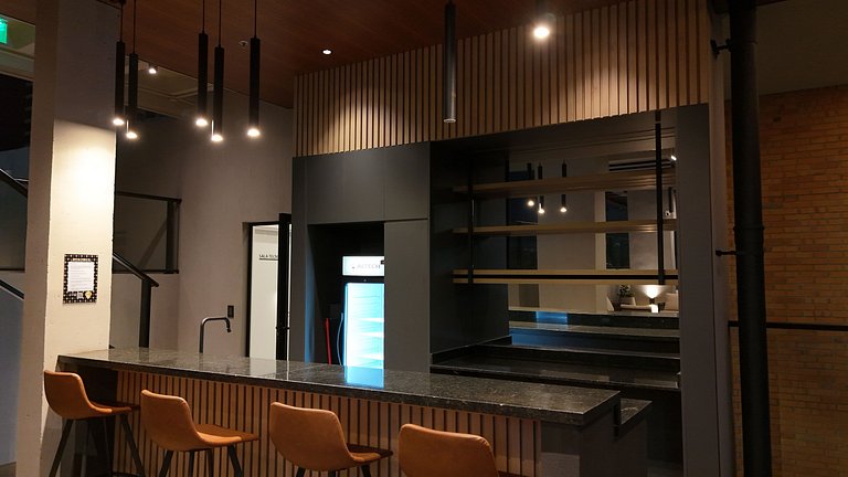 Piscina, gym y cowork cerca de la Zona Corporativa