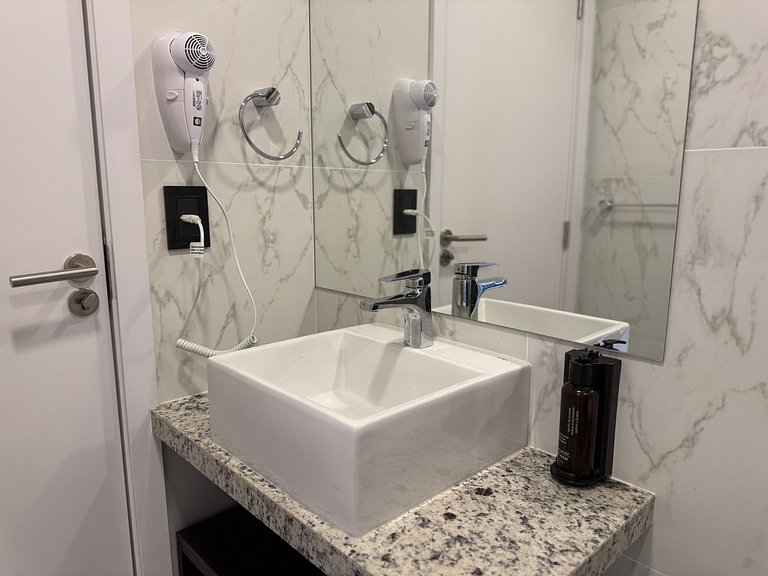 Depto con amenities, a pasos del Shopping del Sol