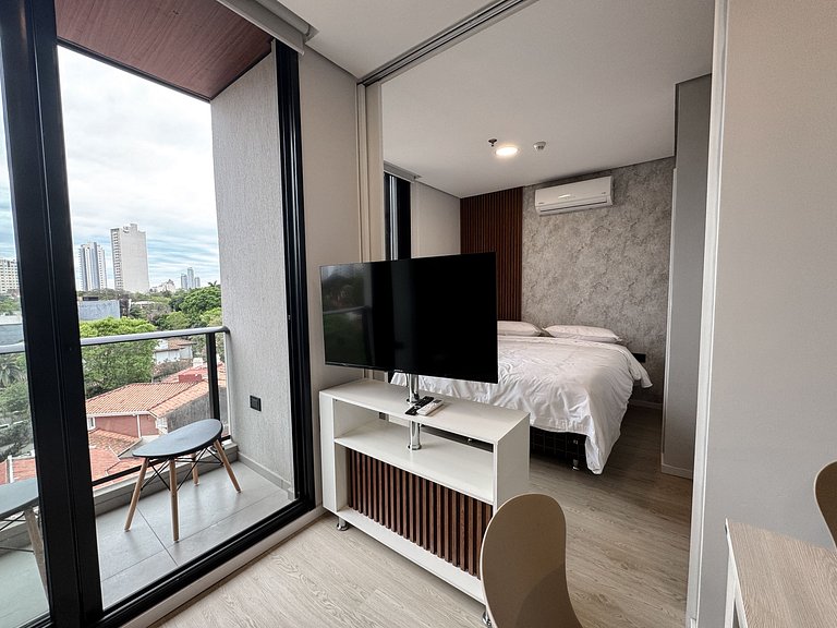 Depto. a pasos del Shopping del Sol y La Galería