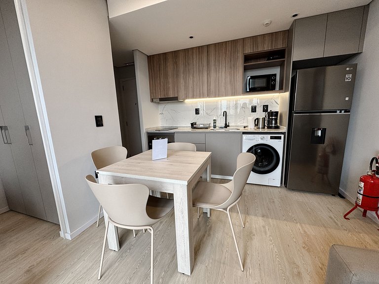 Depto. a pasos del Shopping del Sol y La Galería