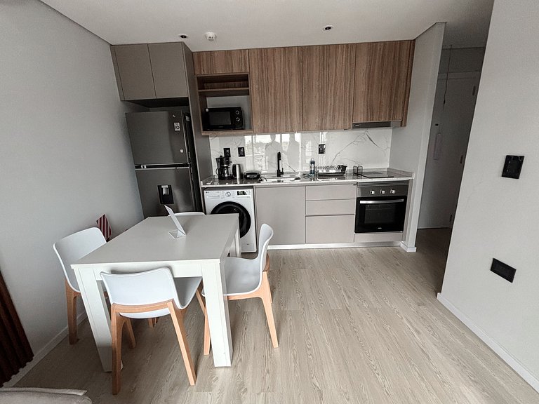 Depto. amoblado zona Shopping del Sol