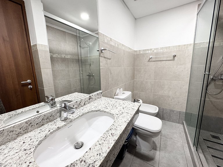 2 hab equipadas junto al Shopping del Sol