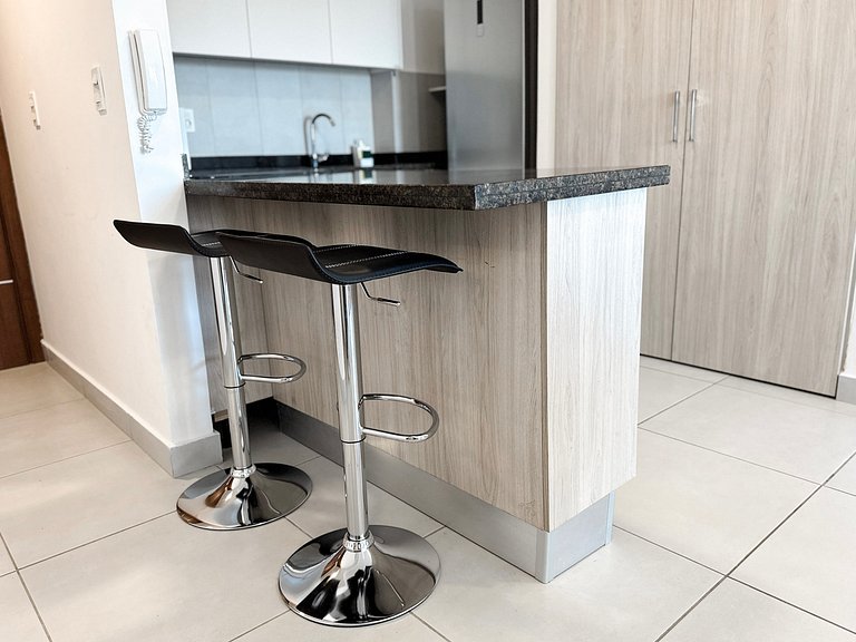 2 hab equipadas junto al Shopping del Sol