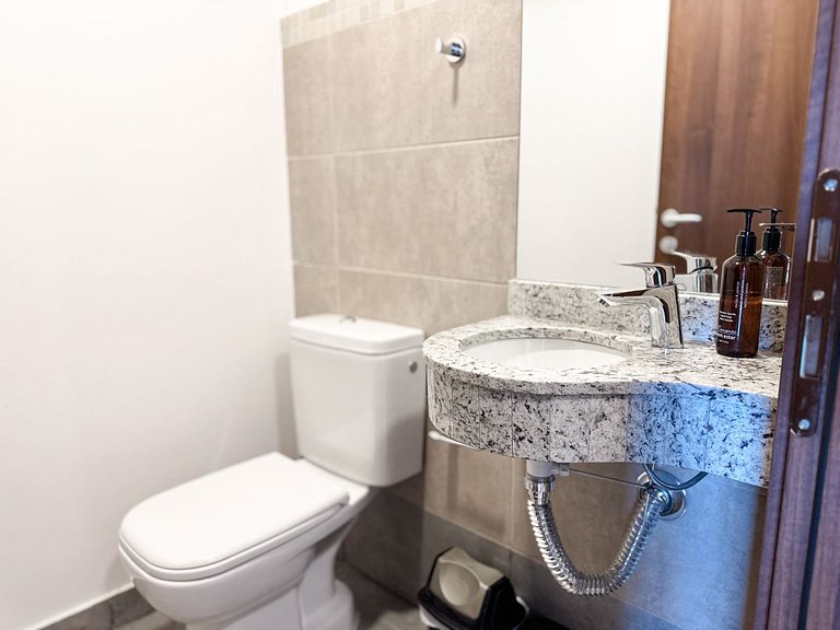 2 dormitorios a pasos del Shopping del Sol