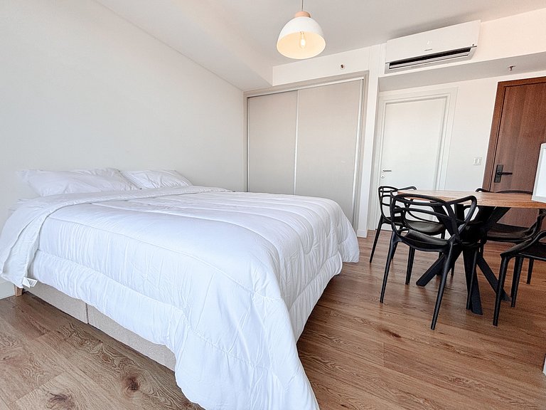 Depto detrás del Shopping del Sol